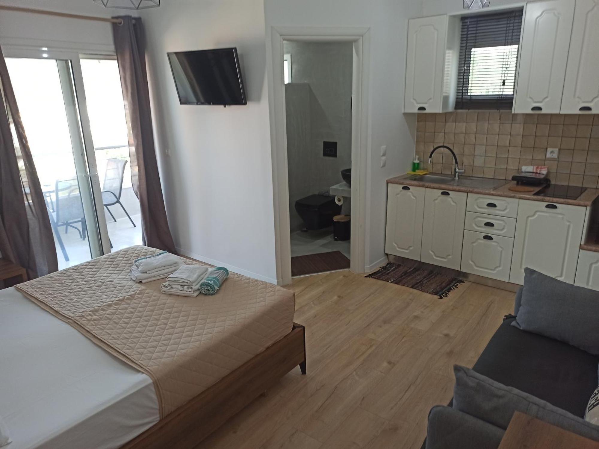 Bourbos Summer Rooms Himare Room photo